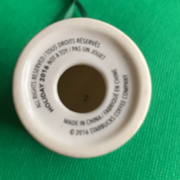 Starbucks 2016 Penguin Cup Ornament EUC - Picture 4 of 7